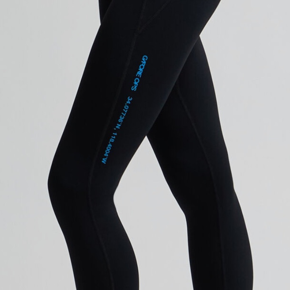 G/FORE SOFT TECH OPS HIGH RISE COMPRESSION LEGGING - Picture 4 of 10
